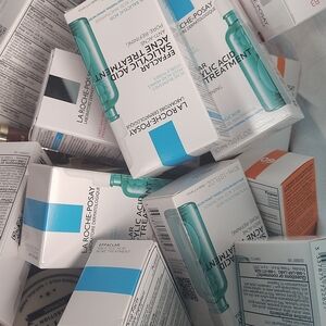 La Roche-Posay Effaclar Salicylic Acid Treatment Serum - Blue